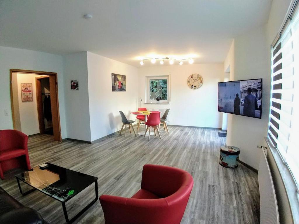 Exklusive Ferienwohnung Mit Terasse Und Garten In Einbeck, Zentrum! Neu!! Extérieur photo