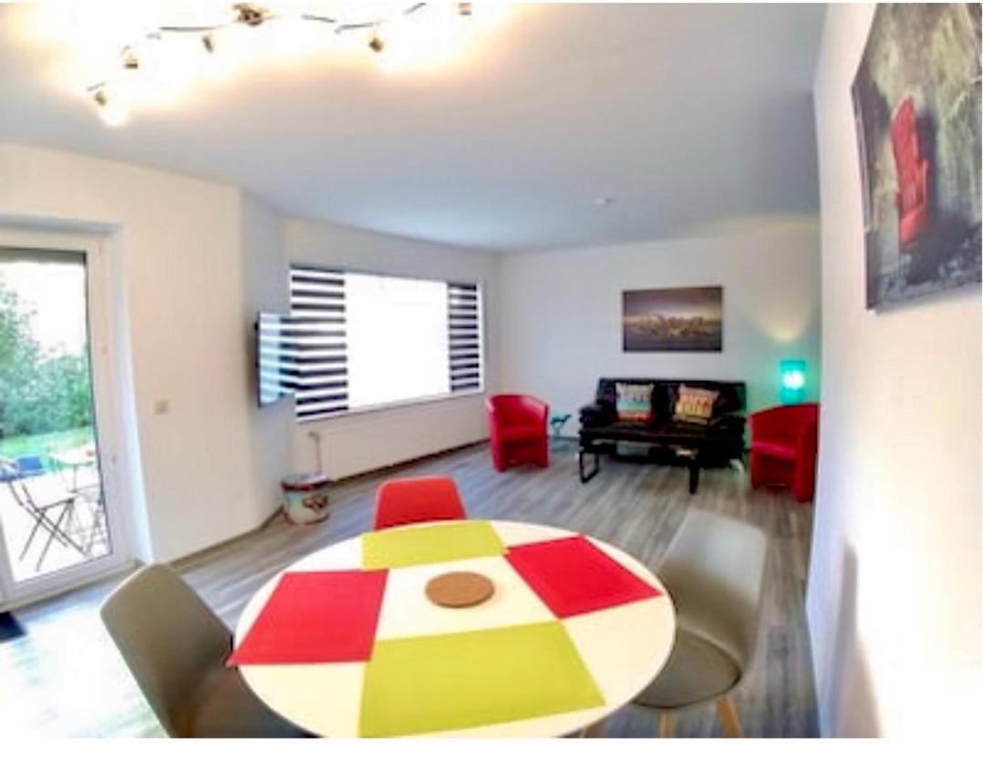 Exklusive Ferienwohnung Mit Terasse Und Garten In Einbeck, Zentrum! Neu!! Extérieur photo